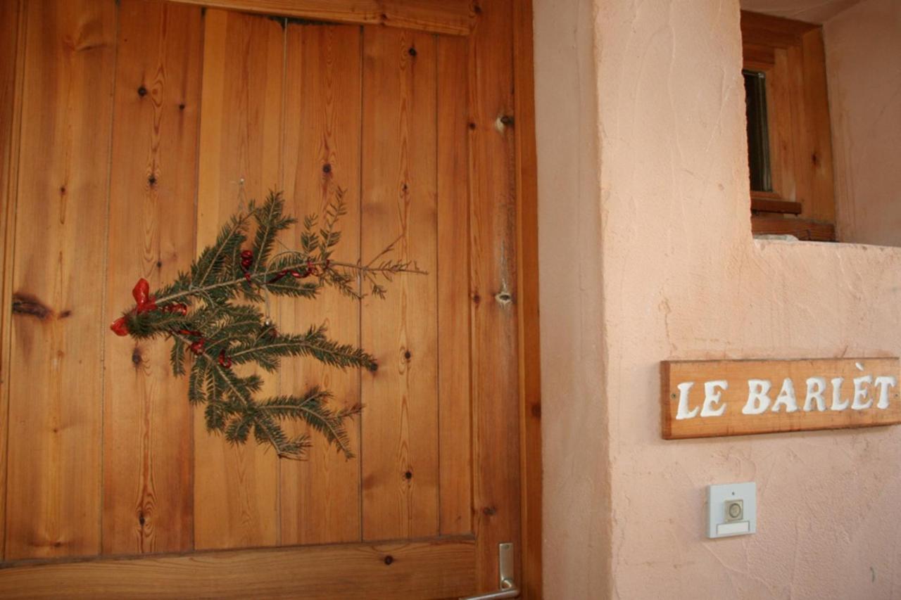 Le Barlet23 Pers Hameau Des Chazals Nevache Hautes Alpes Exterior photo