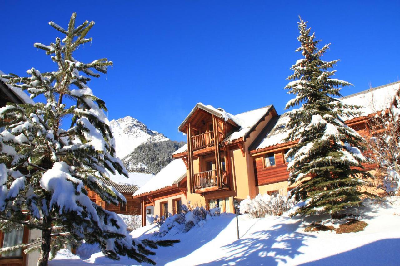Le Barlet23 Pers Hameau Des Chazals Nevache Hautes Alpes Exterior photo