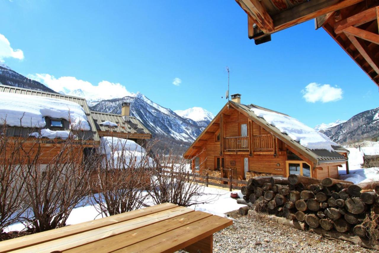 Le Barlet23 Pers Hameau Des Chazals Nevache Hautes Alpes Exterior photo
