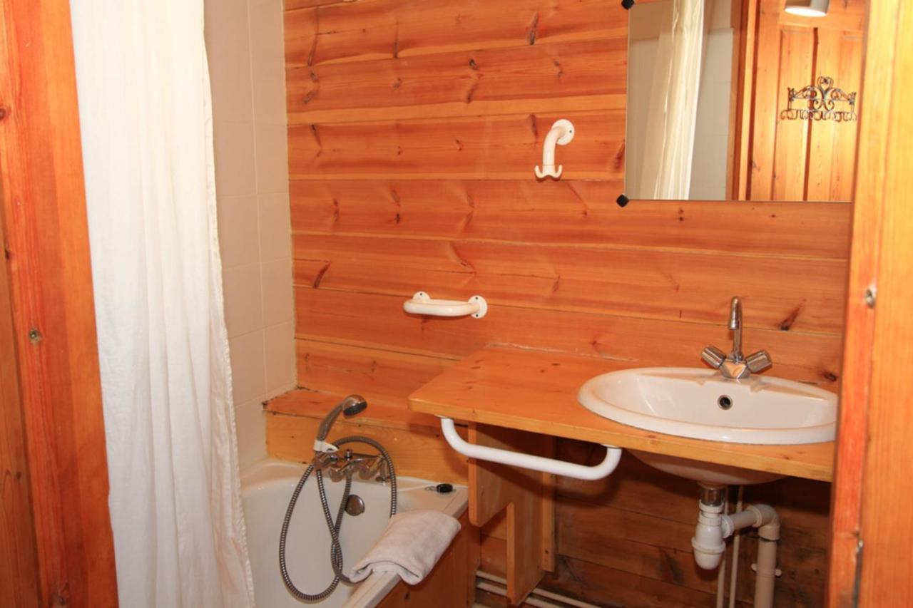 Le Barlet23 Pers Hameau Des Chazals Nevache Hautes Alpes Exterior photo