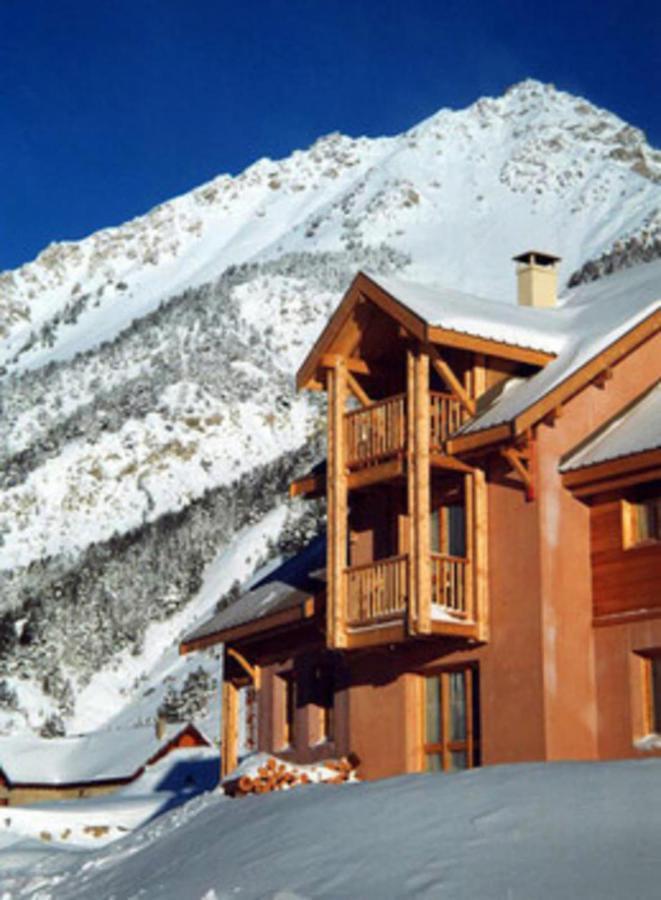 Le Barlet23 Pers Hameau Des Chazals Nevache Hautes Alpes Exterior photo